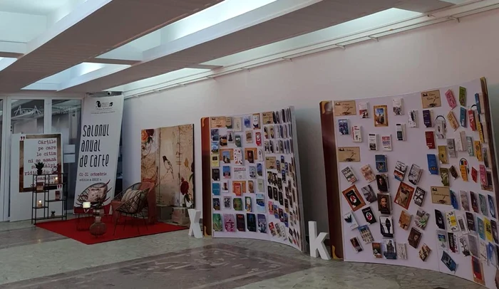 Se deschide Salonul Anual de Carte la Slobozia FOTO Biblioteca Județeană Ialomița