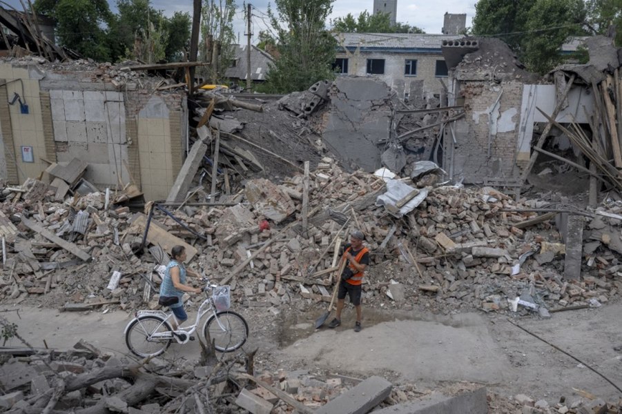 Ukraine's 'Donnyland' Proposal: A Strategic Gambit for Donbas
