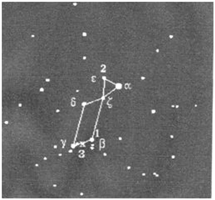 Fig. 21. Grupul de stele cu forma literei „D” în constelațiile Lira și Hercules. 