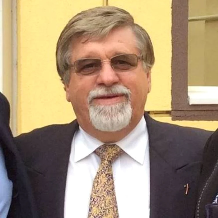 Corin Izvernariu