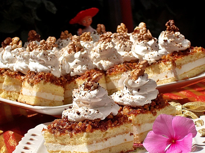 
    Prăjitură cu krantz  