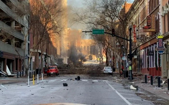 Explozia a devastat cel puţin 41 de magazine de pe Second Avenue din Nashville, o stradă plină de clădiri istorice