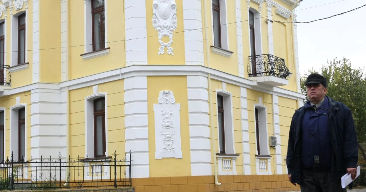 Clădirea din centrul oraşului a fost consolidată cu bani publici