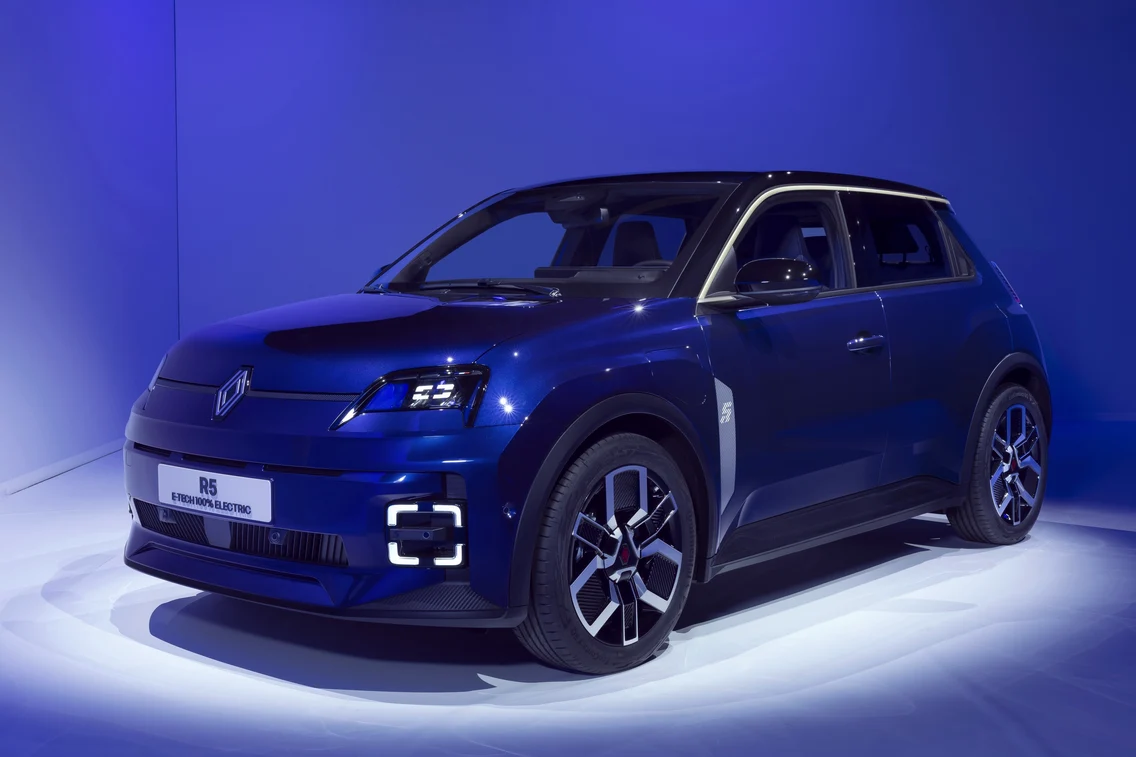 Renault 5 E-Tech Midnight Blue în echiparea Techno Foto: Renault