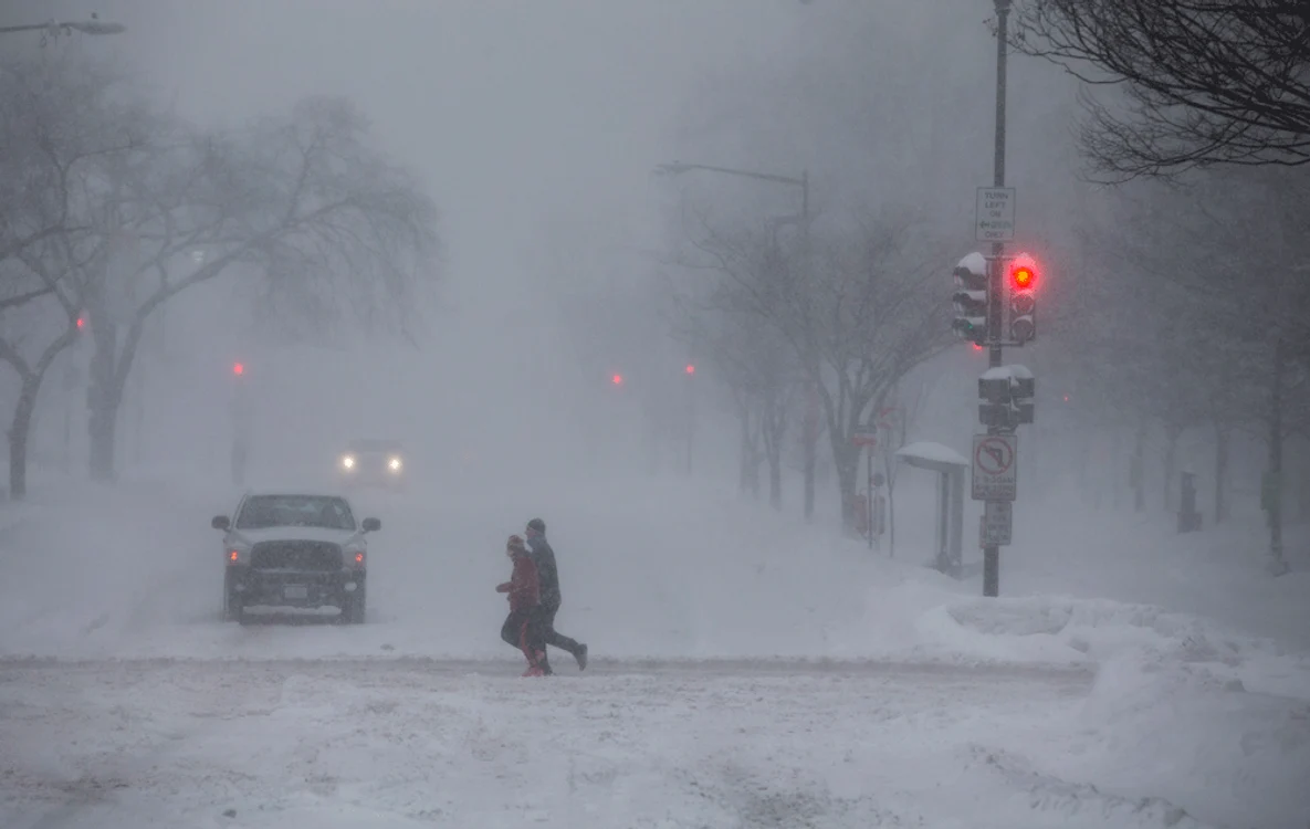 
    Autorităţile americane au decretat stare de urgenţă în statele americane  foto: AP  