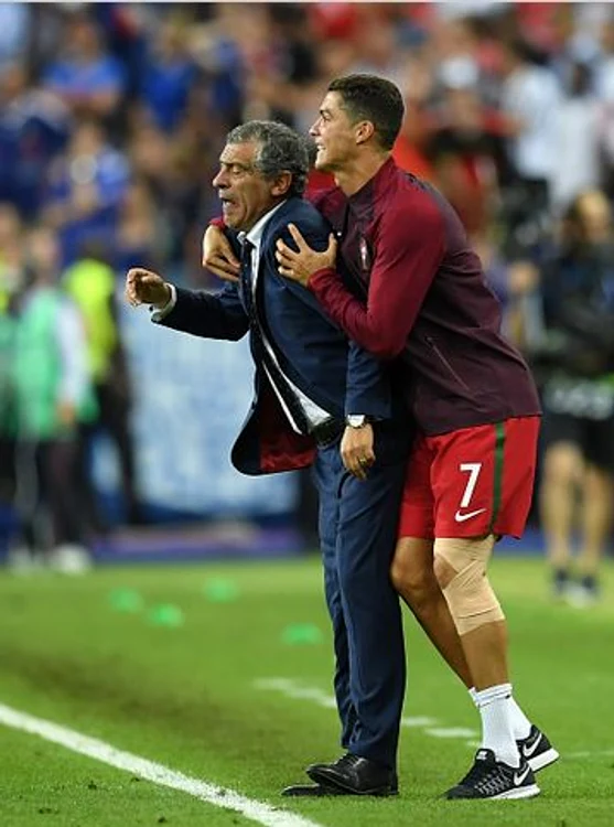 Cei doi depășiseră demult spațiul tehnic din fața băncii de rezerve