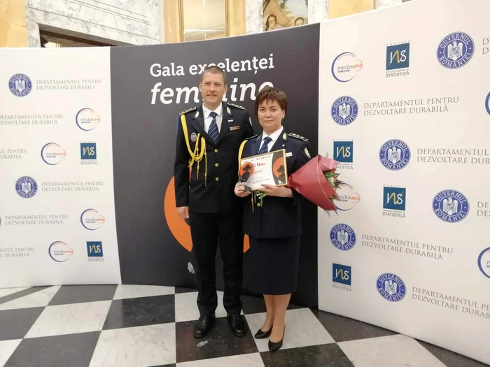 Ramona Șerban alături de dr. Dan Halchin 