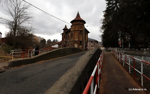 Castelul Ianza din Petroșani Foto Daniel Guță ADEVĂRUL (2) JPG