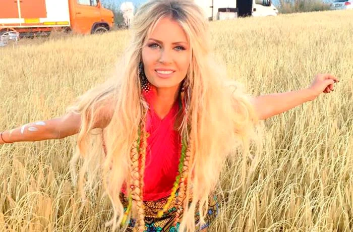 
    Andreea Bănică are o soră mai mare cu 5 ani FOTO: Arhiva personală  