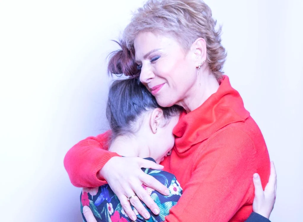 
    Teo Trandafir și fiica ei, Maia, au trecut prin momente dificile după plecarea vedetei de la Pro TVfoto: arhiva proprie/Facebook  