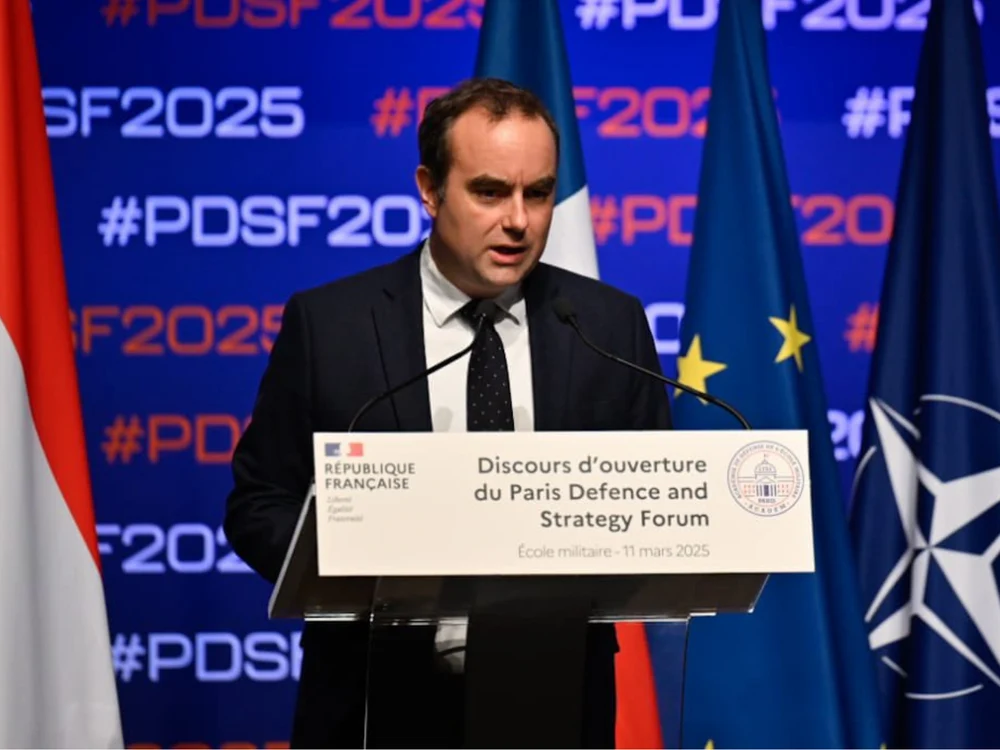 Cine este Sébastien Lecornu, noul premier al Franței nominalizat de Emmanuel Macron