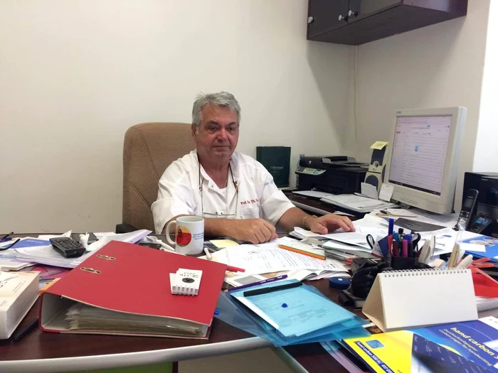 "La noi e ca pe front", se plânge chirurgul Teodor Stamate