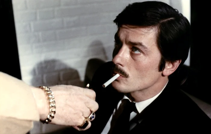 Scenă din filmul "Le Cercle Rouge", cu Alain Delon