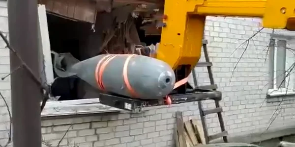 bomba intr-un apartament din  Cernihiv foto captură video/twitter