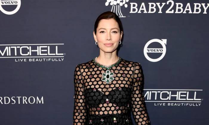 Paul Mitchell Presents The 2017 Baby2Baby Gala Red Carpet jpeg