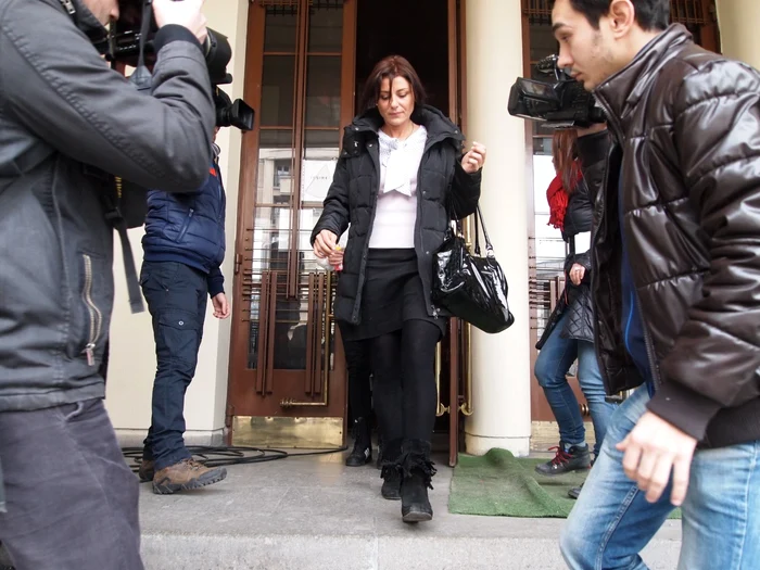 Alina Dobrin e acuzată de lesbianism