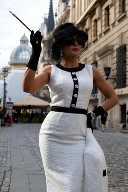  "Lunea țin post negru!", ne-a spus vedeta! / Credit foto: Laurențiu Dumitru, make-up Mirela Vescan