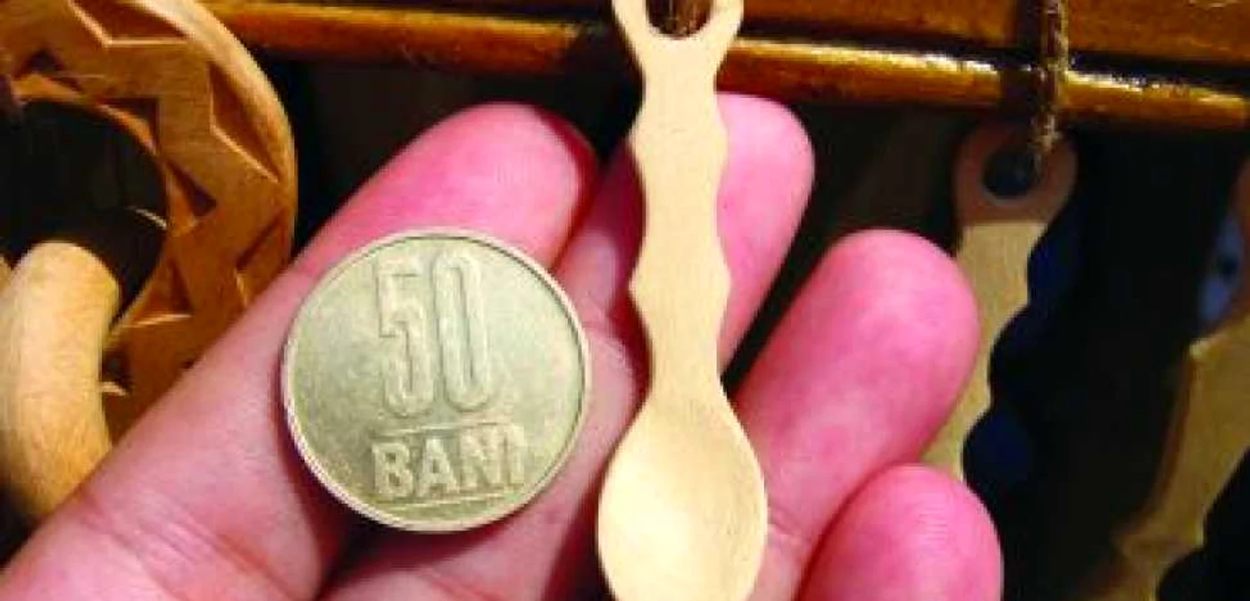 Iaşi: Revista presei regionale/ Linguri de Cartea Recordurilor la Suceava