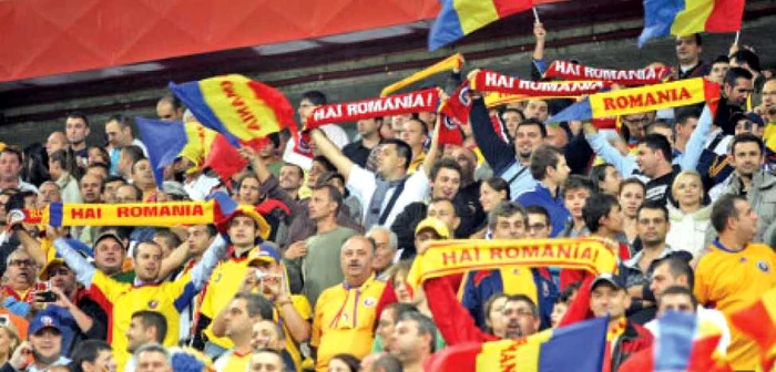Deşi vremea este una destul de rece şi cu condiţii de ninsoare, „tricolorele“ au ieşit la o plimbarea uşoară prin centrul istoric al oraşului