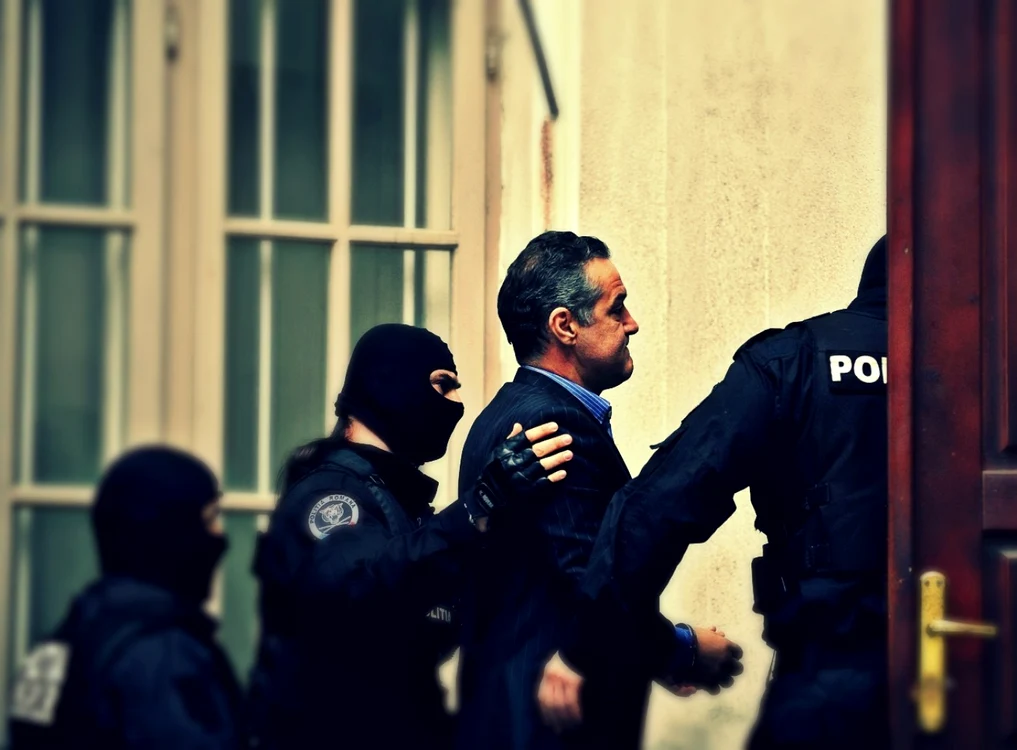 Condamnarea lui George Becali din primăvara lui 2013 a fost momentul zero al unui fenomen comparabil cu operaţiunea Mani pulite din Italia anilor '80 FOTO: Mediafax