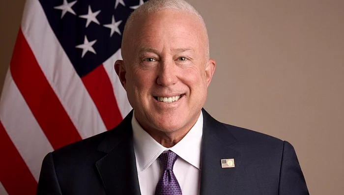 Bill White Wikipedia jpg