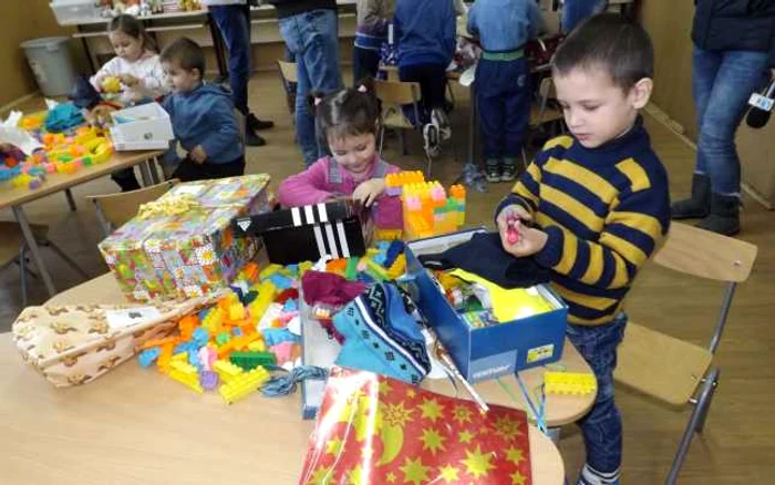 Copiii de la şcoala din Iloviţa FOTO Corina Macavei