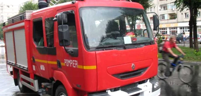 Pompierii au stins incendiul