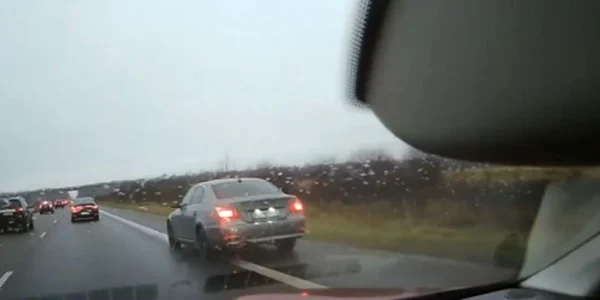 depăşire riscantă de A1 Bucuresti - pitesti foto captura video