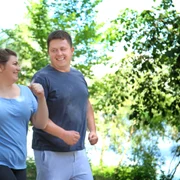 Grasi obezi care fac sport miscare alergare parc slabire FOTO Shutterstock