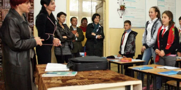Jurnaliştii de la „Adevărul“ au vizitat Şcoala din Vedea