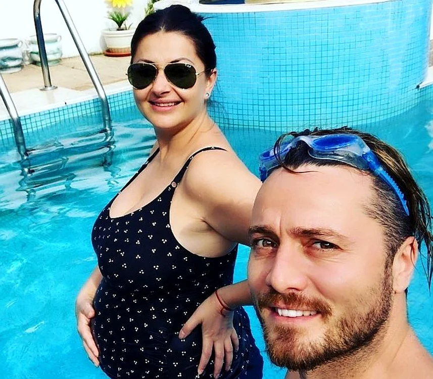 Gabriela Cristea şi Tavi Clonda au fost colegi la emisiunea "Te vreau lângă mine"foto: arhiva personală