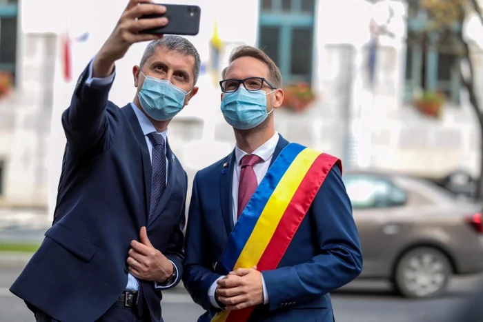 Dominic Fritz e nemulţumit de atitudinea Guvernului din care face inclusiv preşedintele său de partid, Dan Barna. FOTO Arhivă personală / Facebook Domini Fritz