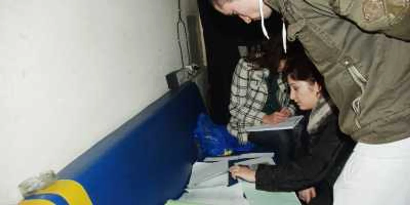 Documentele contabile ale comercianţilor de vise luate la purecat