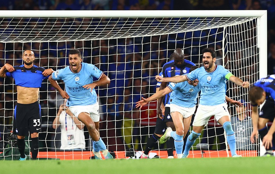 Bonusuri uriașe pentru jucătorii lui Manchester City. Cu cât vor fi premiați de șeicul din Emirate