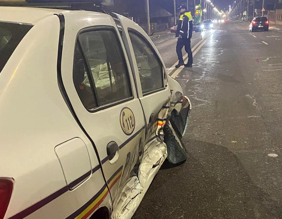 Accidentul s-a soldat doar cu pagube materiale FOTO Știri Neamț.ro