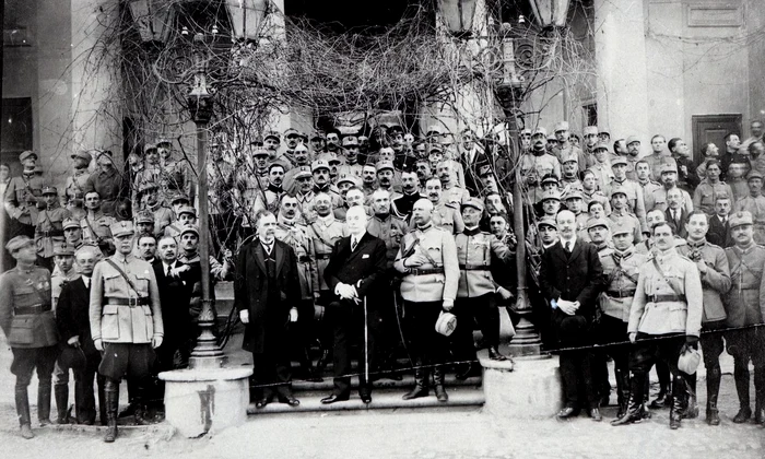 Primirea delegației române la Chișinău, 27 martie 1918 (© Colecția „Fotografii”, Muzeul Militar Național „Regele Ferdinand I”)