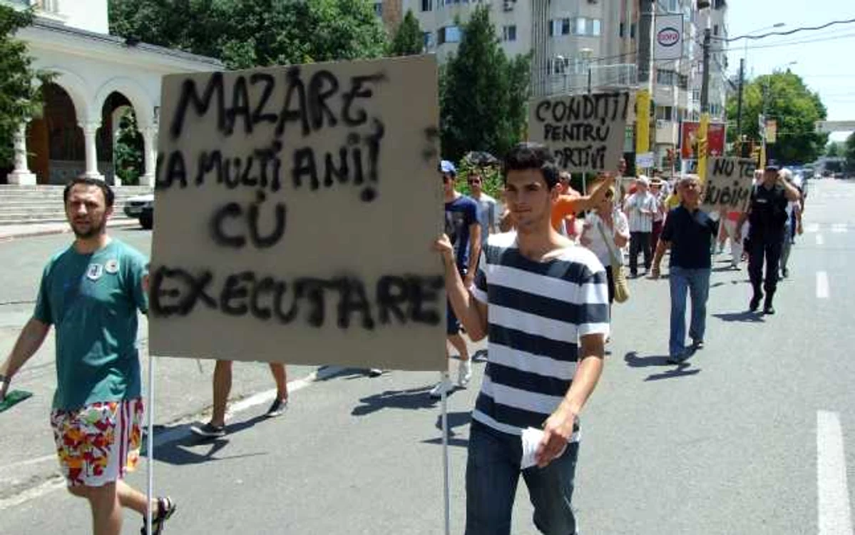 Protest de stradă de ziua primarului Radu Mazăre FOTO G.D.