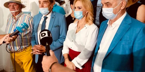 petre roman-gabriela firea-anghel iordanescu. foto facebook-gabriela firea