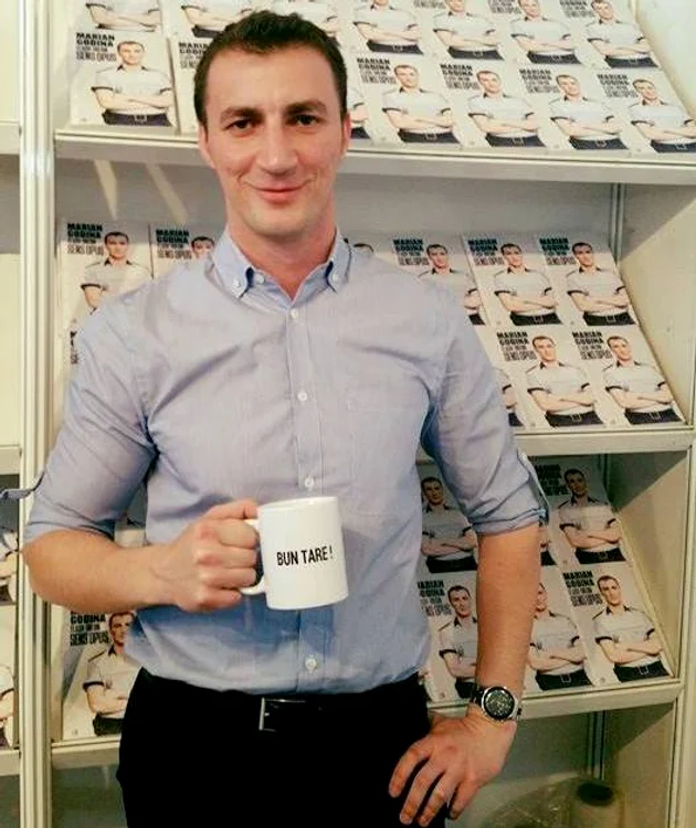 
    Marian Godină şi-a lansat cartea "Flash-uri din sens opus"  