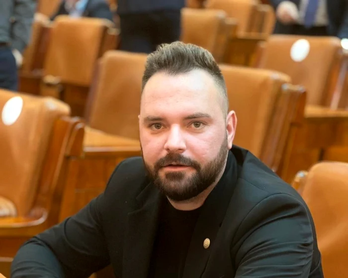 Vlad Popescu Piedone încaseaza cel mai mare venit și cel mai mare spor din Primărie. FOTO Facebook