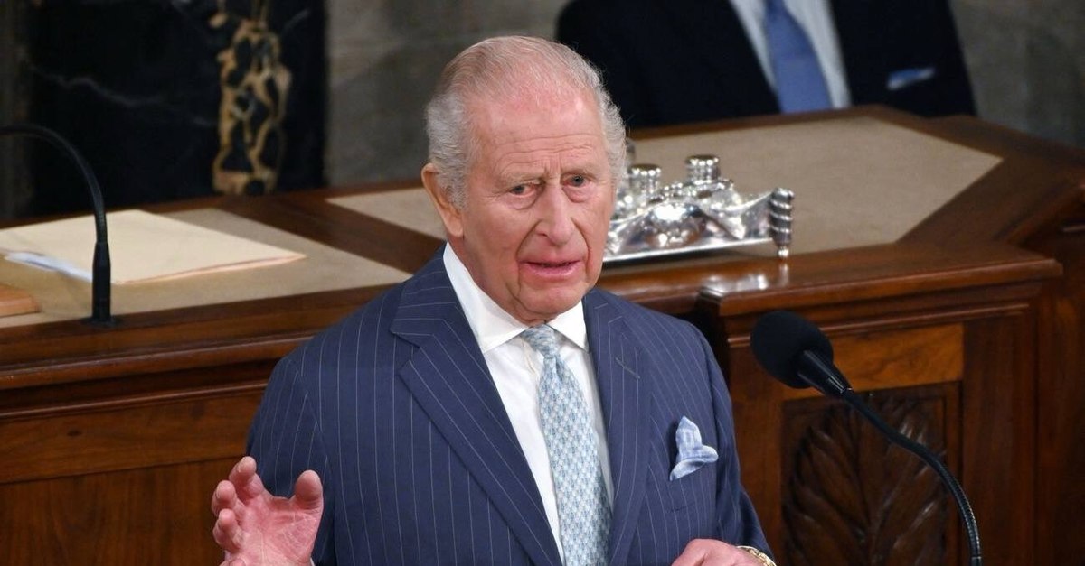 Regele Charles angajează videograf la Palatul Buckingham