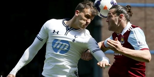 Vlad Chiriches West Ham  FOTO Reuters