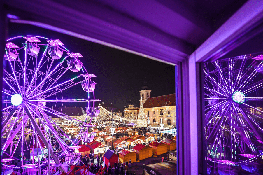 Târgul de Crăciun de la Sibiu, catalogat „cel mai magic din România”. Ce oferă vizitatorilor și la prețuri FOTO 