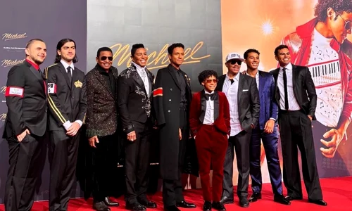 familia jackson x @rituchoudhary98 jfif