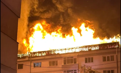 incendiu bloc Suceava  foto  Ştirea Sucevei jpg