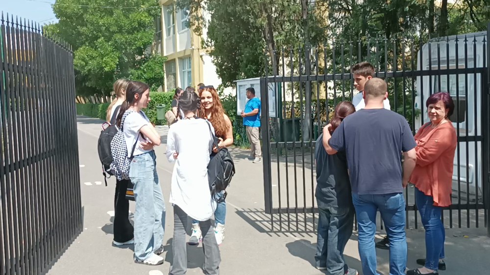 Evaluare Națională 2023. Peste 200 de absolvenți de gimnaziu din Buzău au fugit de Matematică VIDEO