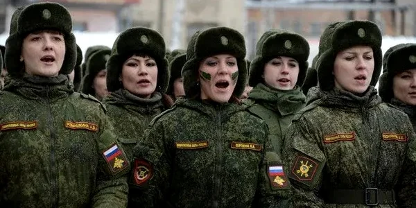 rusia armata femei jpg