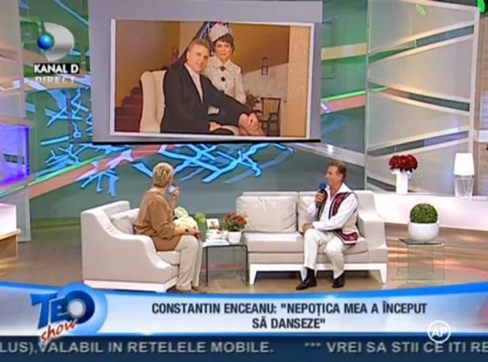 Cântăreţul şi soţia sa au sărbătorit 28 de ani de căsnicie (captură: Kanal D)