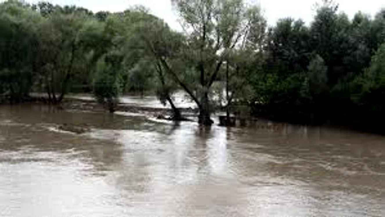 
    Avertizare cod galben de inundaţii pe râuri din judeţele Maramureş, Satu Mare şi Bistriţa-NăsăudFoto Click!  