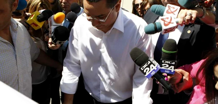 Victor Ponta, ieşind de la DNA FOTO Eduard Enea